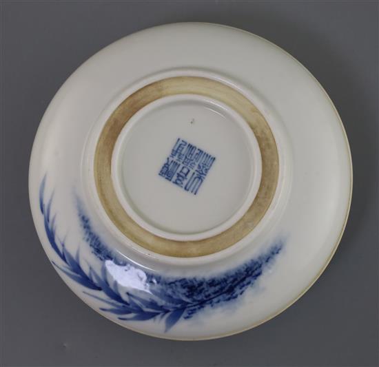 A Chinese blue and white box and cover, D. 13.2cm